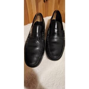 Florsheim Genuine Hand-sewn men's dress shoes, size 9, black.